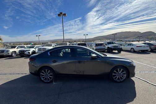 2024 Mazda Mazda3 FWD w/Preferred Package