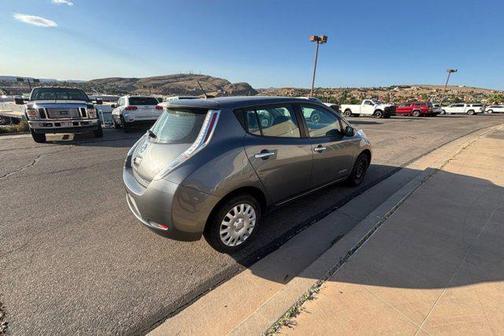 2016 Nissan Leaf S