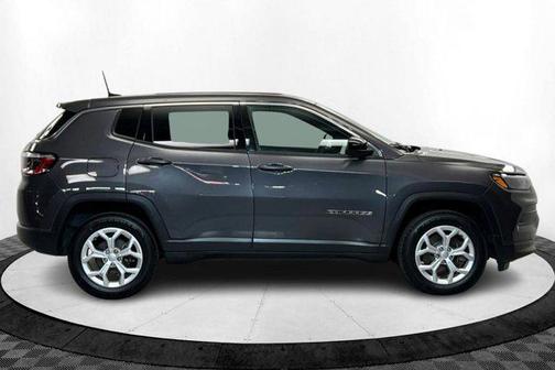 2024 Jeep Compass Sport