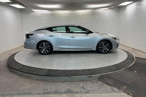 2023 Nissan Maxima SV Xtronic CVT