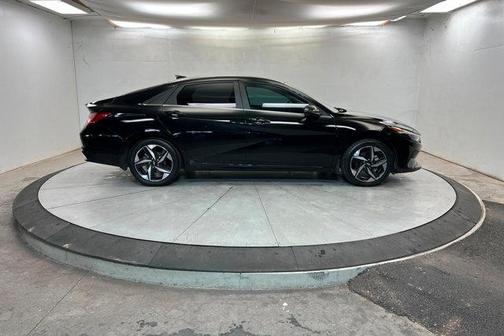 2023 Hyundai ELANTRA HEV Limited