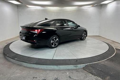 2023 Hyundai ELANTRA HEV Limited