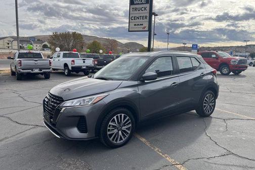 2022 Nissan Kicks SV