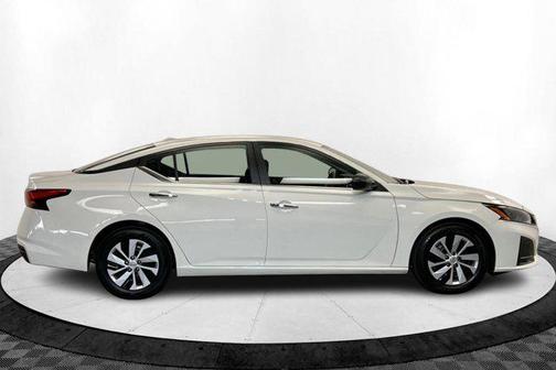 2025 Nissan Altima S FWD