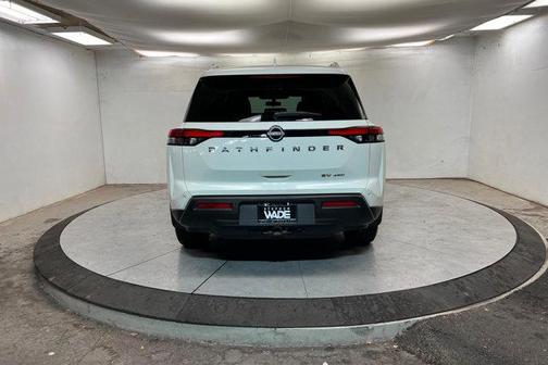 2022 Nissan Pathfinder SV 4WD