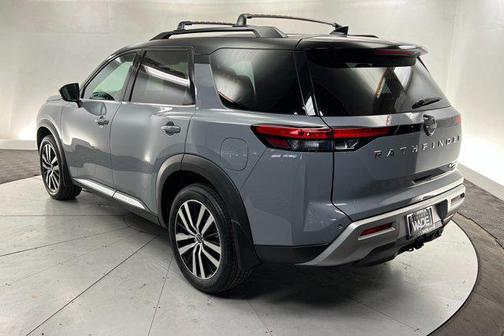 2023 Nissan Pathfinder Platinum 4WD