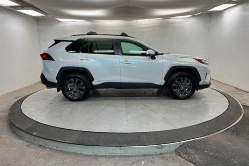 2024 Toyota RAV4 Hybrid XLE Premium