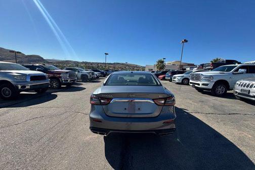 2023 Nissan Maxima SV Xtronic CVT