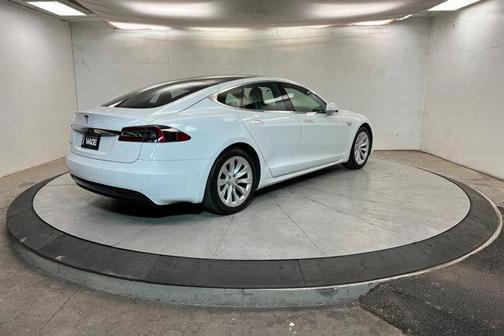 2016 Tesla Model S 