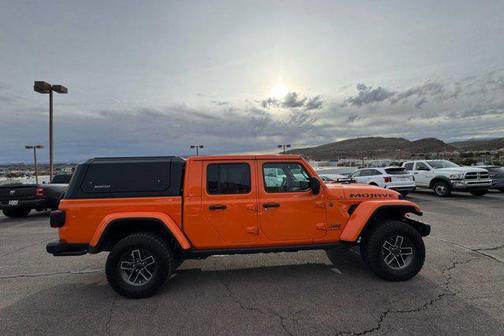 2025 Jeep Gladiator Mojave X