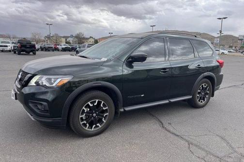2019 Nissan Pathfinder SL