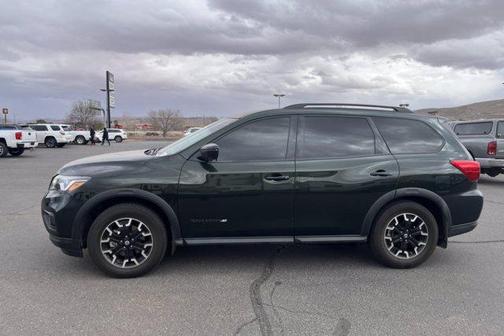 2019 Nissan Pathfinder SL