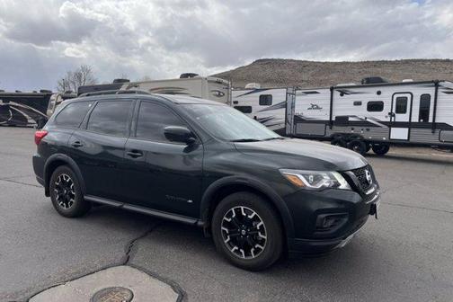 2019 Nissan Pathfinder SL