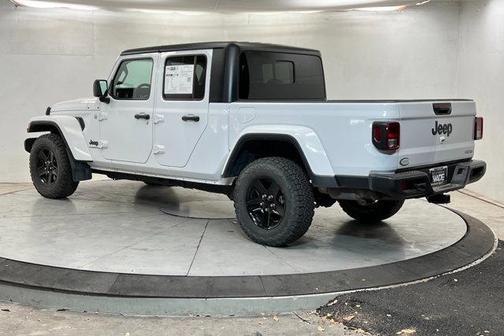 2021 Jeep Gladiator Sport S