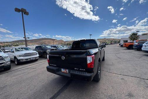 2021 Nissan Titan SV