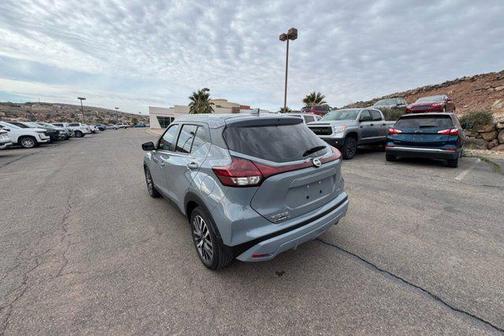 2021 Nissan Kicks SV