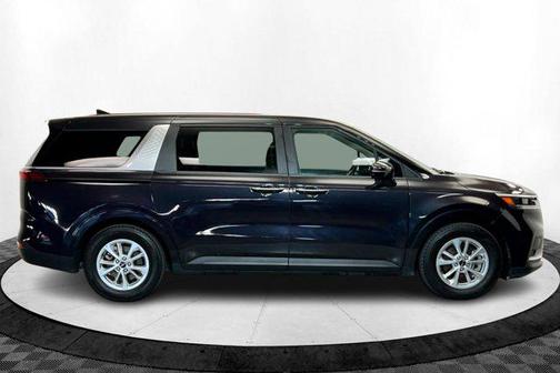 2022 Kia Carnival LXS
