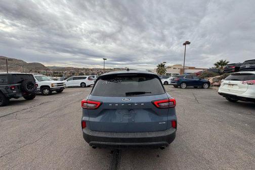 2025 Ford Escape ST-Line Select