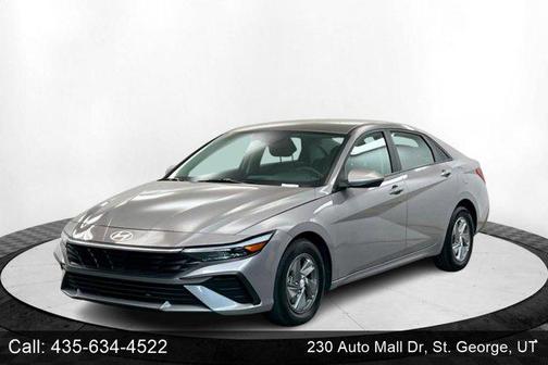 2024 Hyundai ELANTRA SE