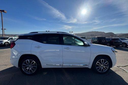 2022 GMC Terrain Denali