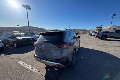 2021 Nissan Rogue Platinum