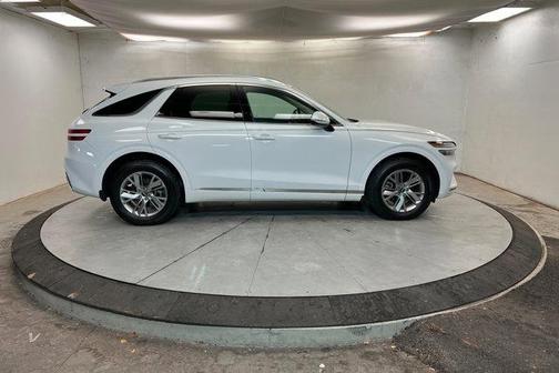 2022 Genesis GV70 2.5T AWD