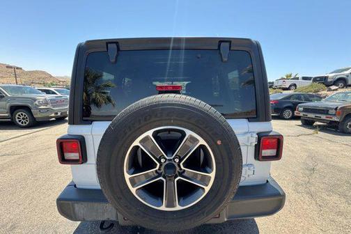 2023 Jeep Wrangler 4-Door Sahara 4x4