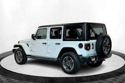 2023 Jeep Wrangler 4-Door Sahara 4x4
