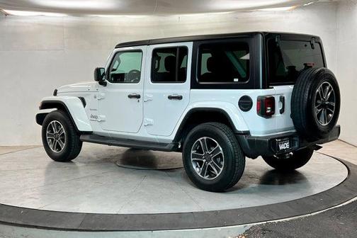 2023 Jeep Wrangler 4-Door Sahara 4x4