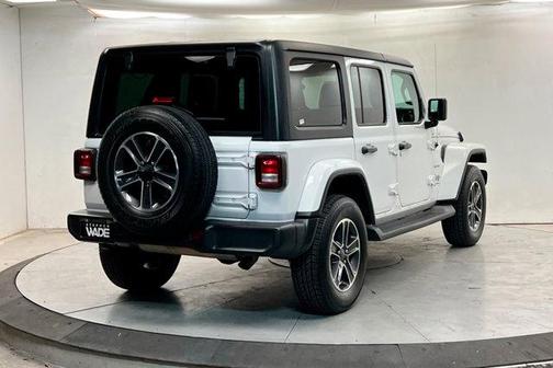 2023 Jeep Wrangler 4-Door Sahara 4x4