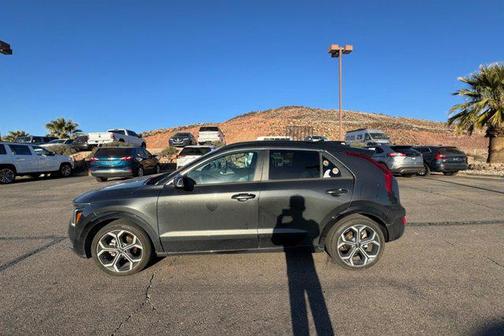 2023 Kia Niro Touring