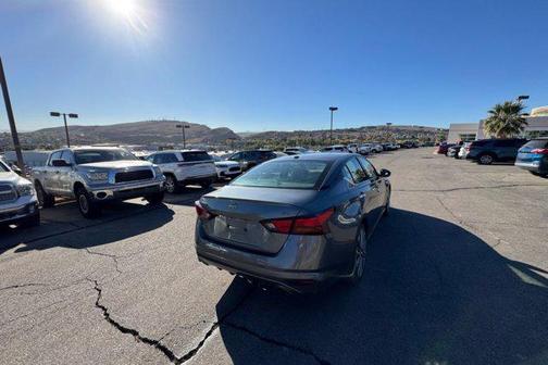 2023 Nissan Altima 2.5 SL