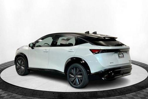 2025 Nissan ARIYA PLATINUM+