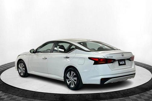 2025 Nissan Altima S FWD