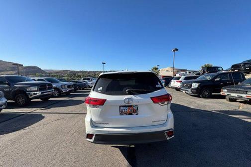 2019 Toyota Highlander Limited Platinum