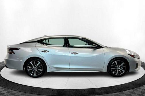 2023 Nissan Maxima SV Xtronic CVT