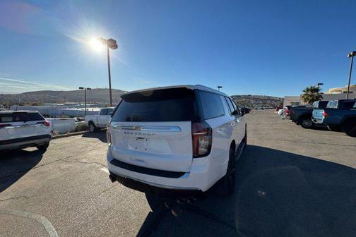 2022 Chevrolet Suburban 4WD High Country