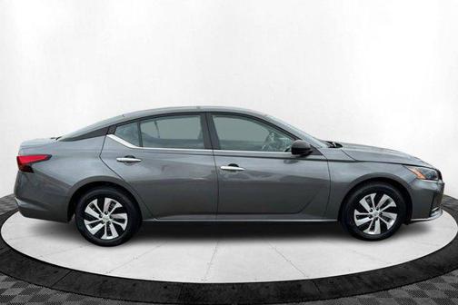 2025 Nissan Altima S FWD