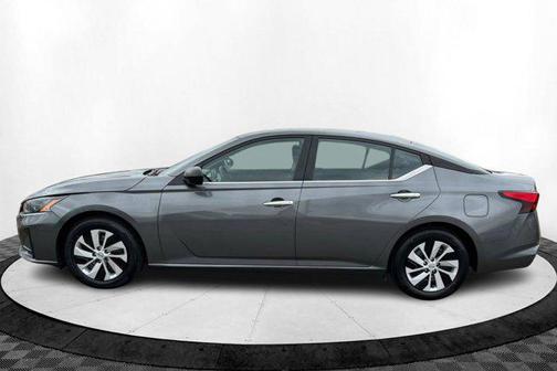 2025 Nissan Altima S FWD