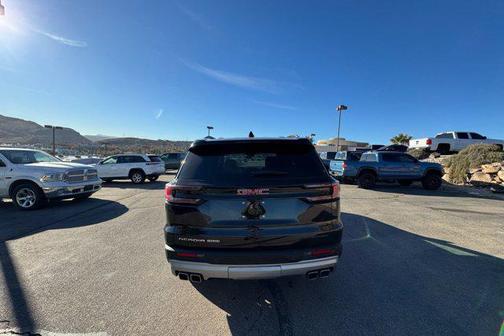 2024 GMC Acadia AWD Elevation