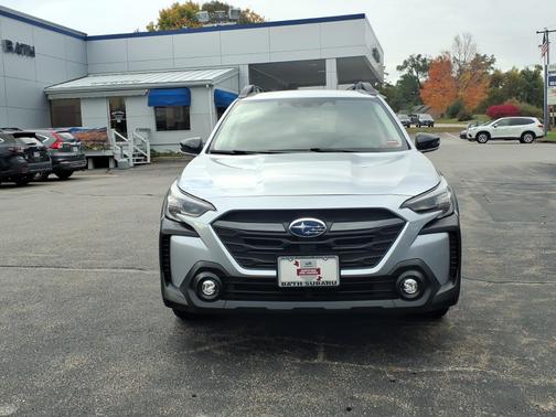 Ice Silver Metallic 2024 Subaru Outback Premium