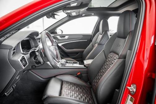 Photo 2 of 35 of 2021 Audi RS 6 Avant 4.0T quattro