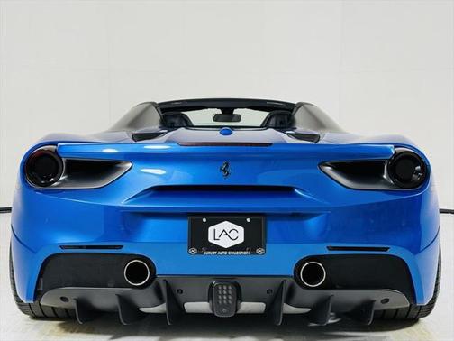 2017 Ferrari 488 Spider Base