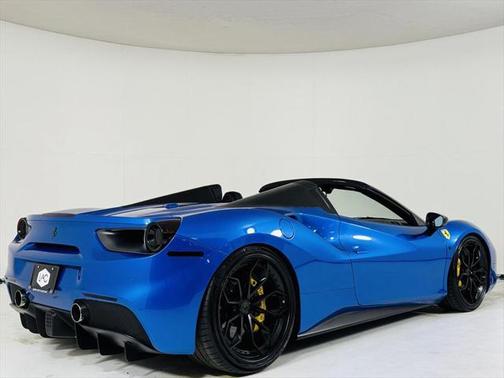 2017 Ferrari 488 Spider Base