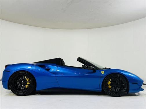 2017 Ferrari 488 Spider Base