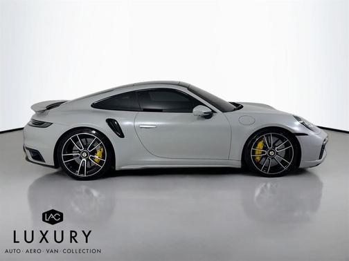 2022 Porsche 911 Turbo S