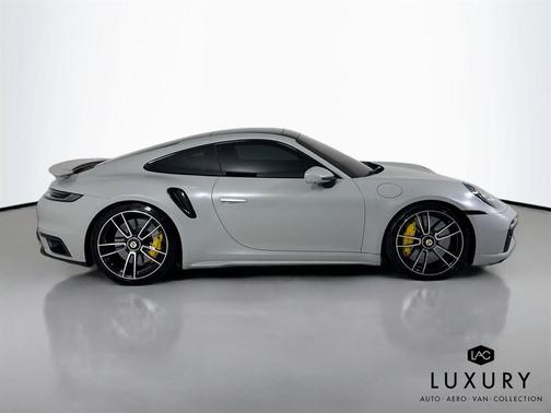 2022 Porsche 911 Turbo S