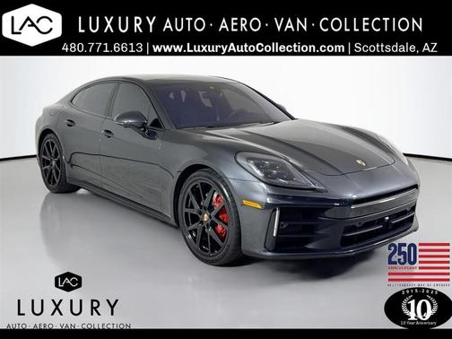 2025 Porsche Panamera 4