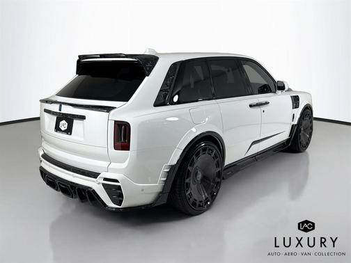 Arctic White 2026 Rolls-Royce Cullinan SPORT UTILITY