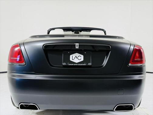 2016 Rolls-Royce Dawn Base
